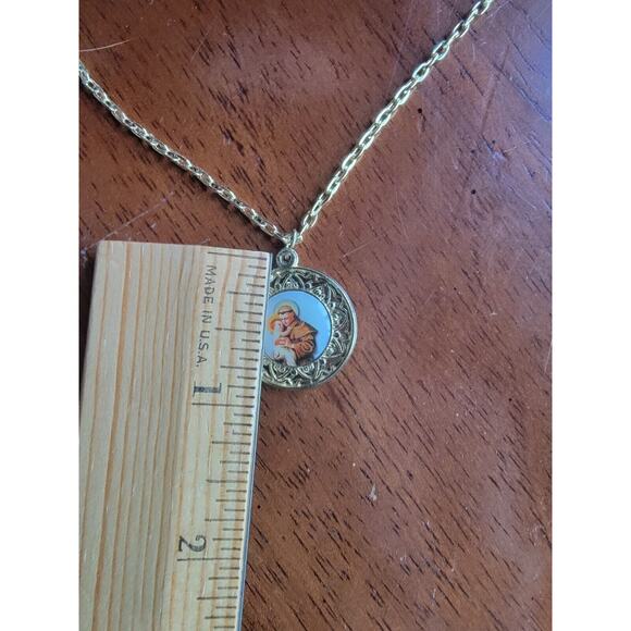 VINTAGE GOLD TONE ST ANTHONY PRAY FOR US ROUND PENDANT CHARM Necklace - Picture 3 of 6